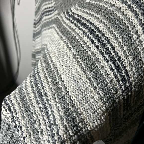 American Eagle Gray+White Striped V-Neck Slightly Oversized Sweater, XSmall - Picture 3 of 5